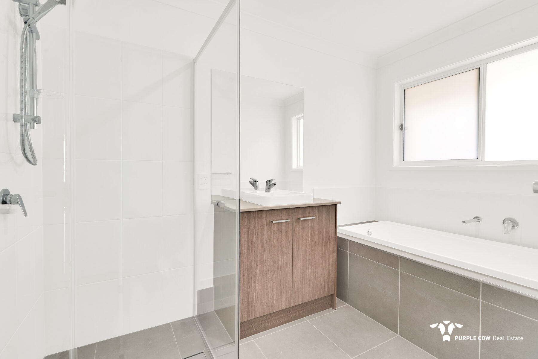 Rental: 92 Barratt Drive, Greenbank, QLD, 4124 photo-7