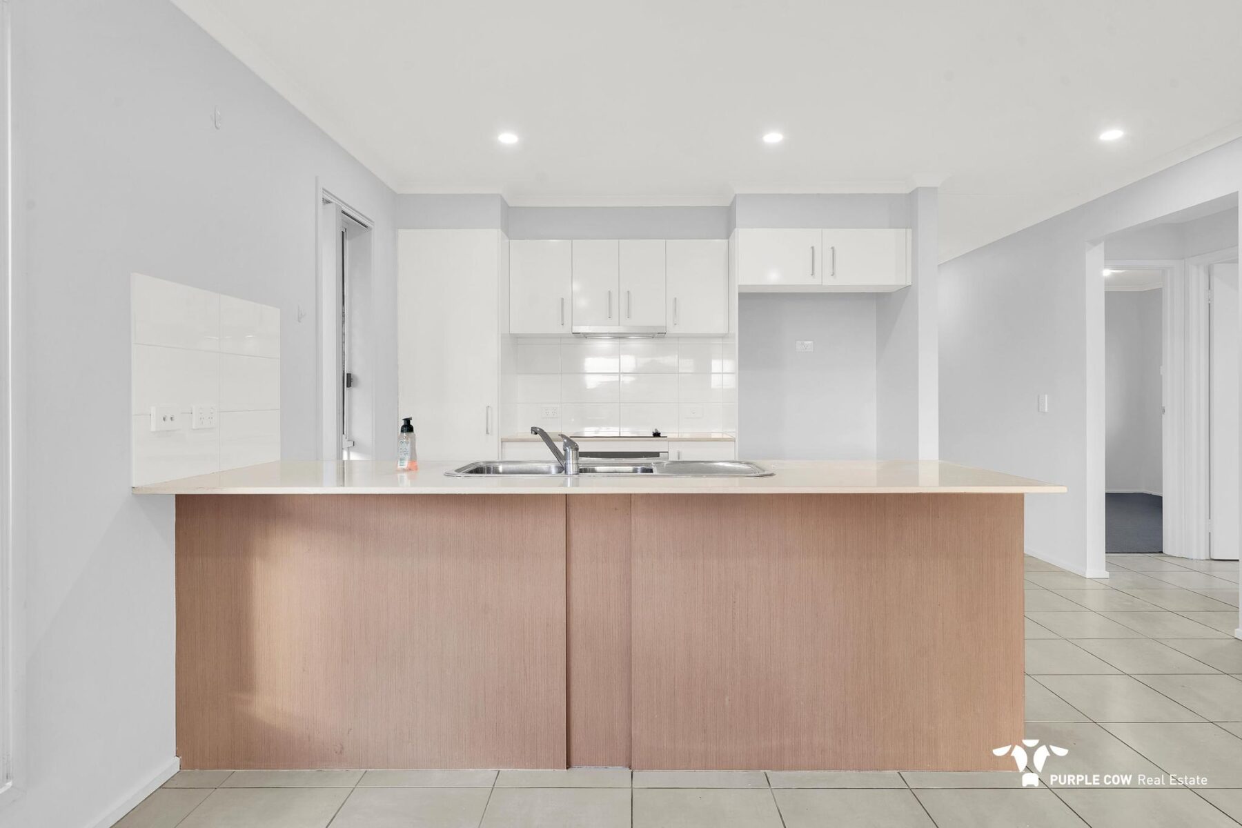 Rental: 213 Cedar Road, Redbank Plains, QLD, 4301 photo-3
