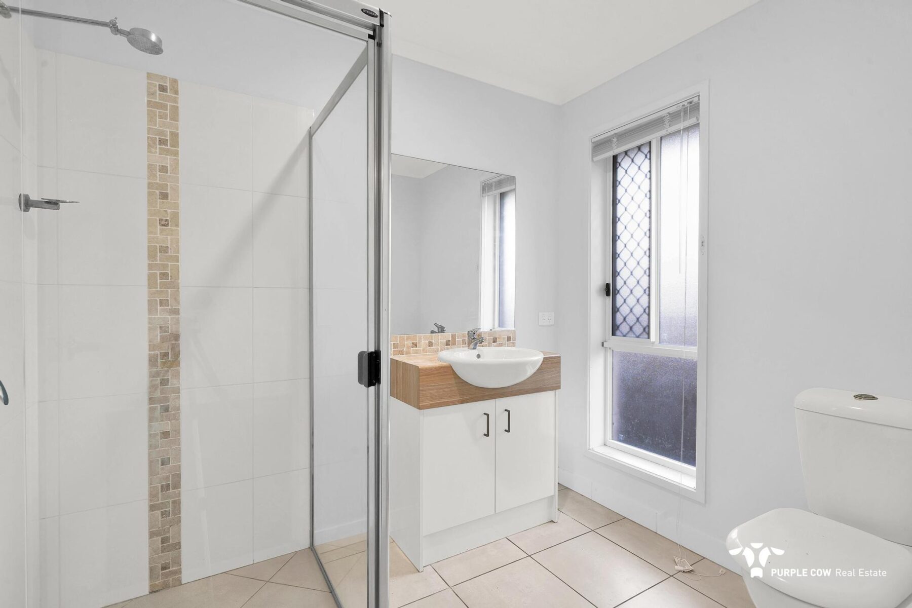 Rental: 213 Cedar Road, Redbank Plains, QLD, 4301 photo-9