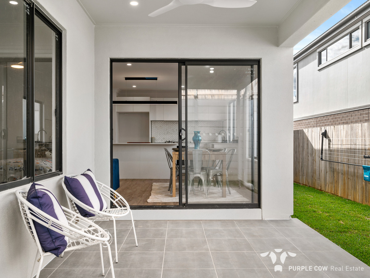 Rental: Spring Mountain, QLD, 4300 photo-14