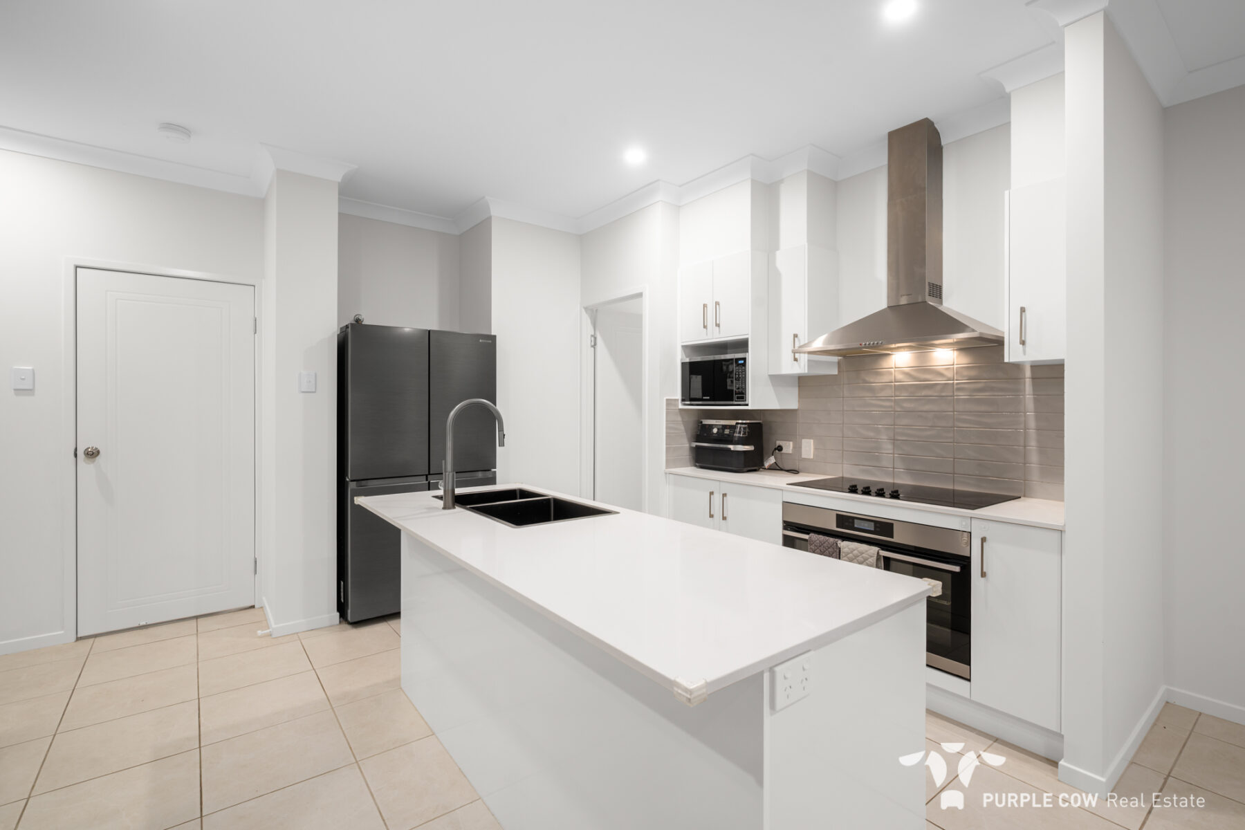 Property: 22 Alberg Street, Spring Mountain, QLD, 4300 photo-6