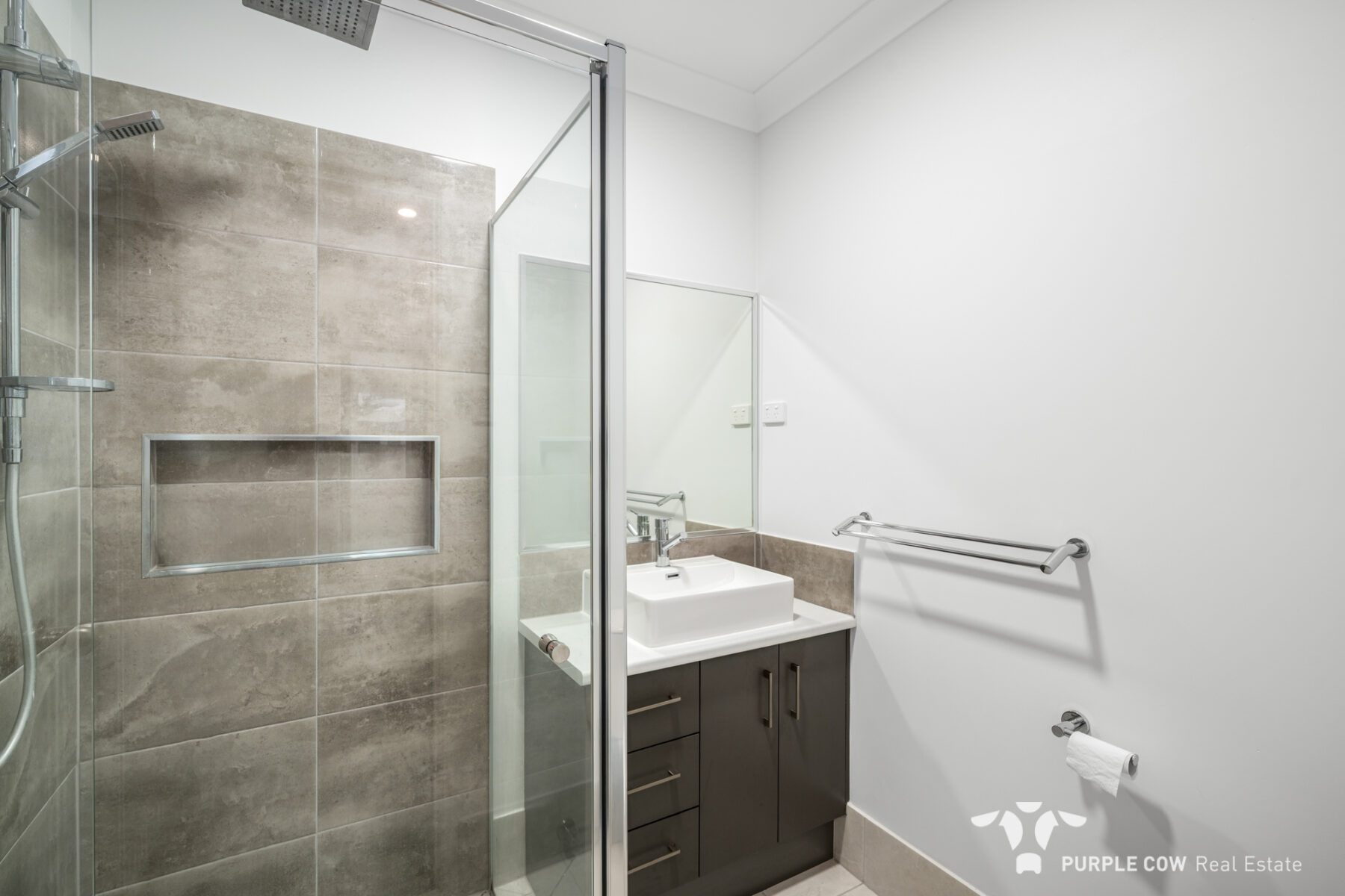 Property: 22 Alberg Street, Spring Mountain, QLD, 4300 photo-9