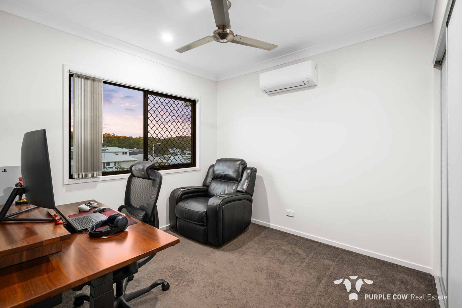 Property: 22 Alberg Street, Spring Mountain, QLD, 4300 photo-11