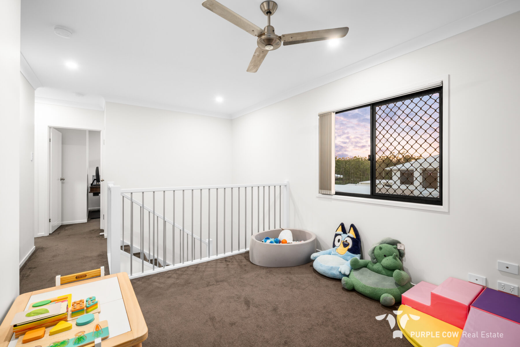 Property: 22 Alberg Street, Spring Mountain, QLD, 4300 photo-12