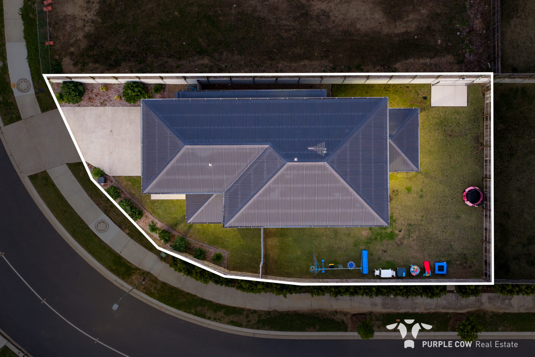 Property: 22 Alberg Street, Spring Mountain, QLD, 4300 photo-18