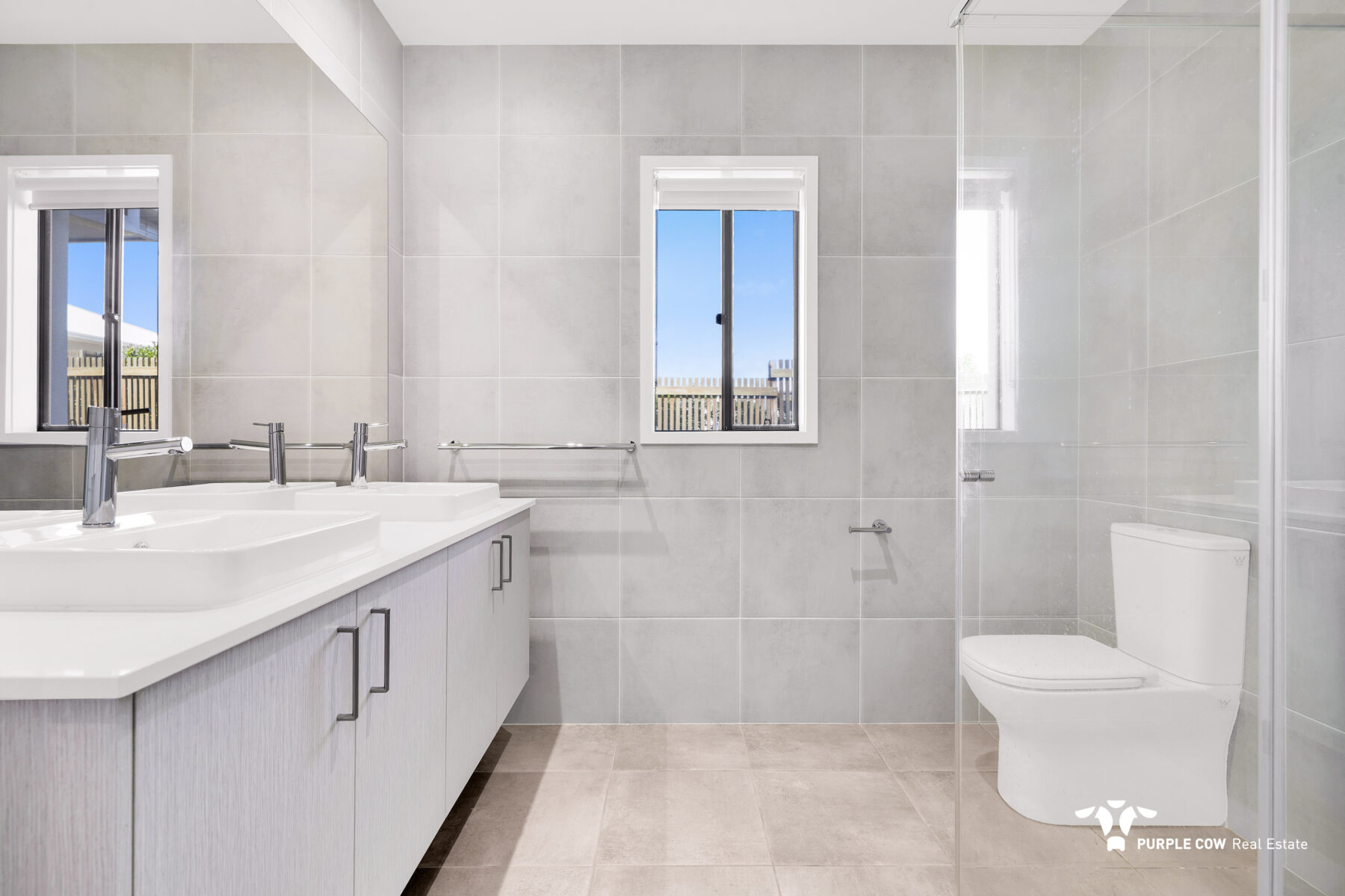 Rental: 2 Terracotta Street, Greenbank, QLD, 4124 photo-6