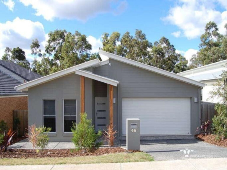 46 Lakes Entrance Drive, Springfield Lakes