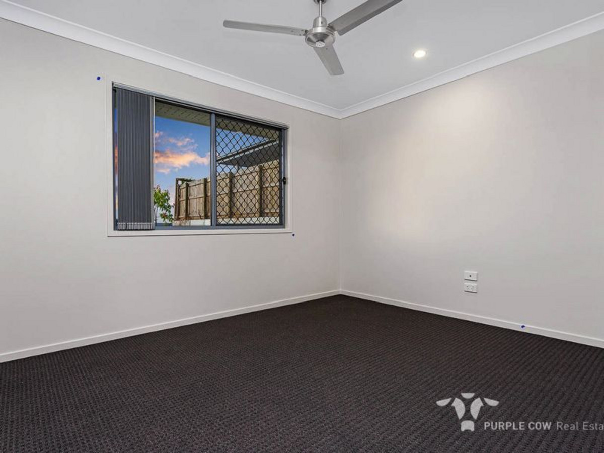 Rental: 35 Sawyer Street, Spring Mountain, QLD, 4300 photo-5