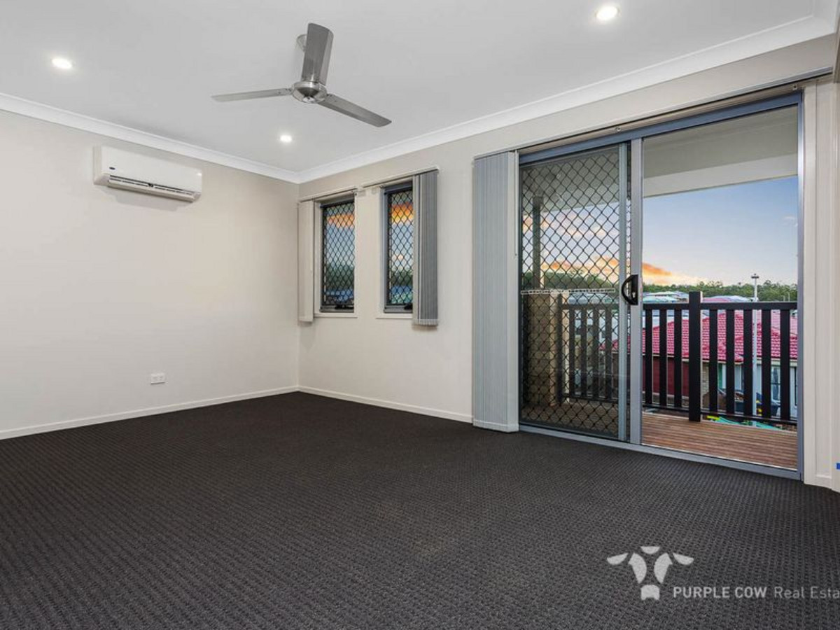 Rental: 35 Sawyer Street, Spring Mountain, QLD, 4300 photo-6