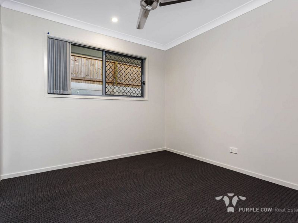 Rental: 35 Sawyer Street, Spring Mountain, QLD, 4300 photo-8