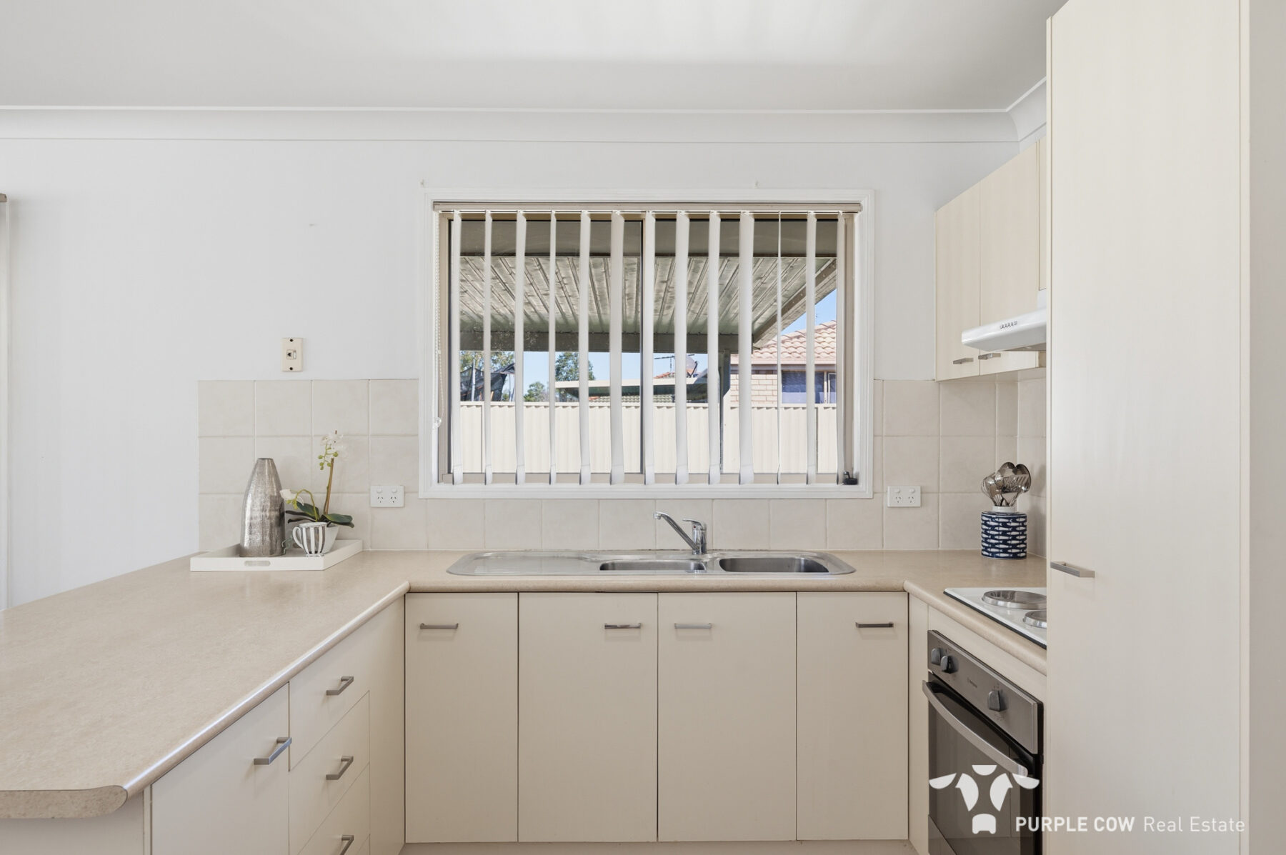 Property: 20 High Peak Crescent, Springfield, QLD, 4300 photo-3