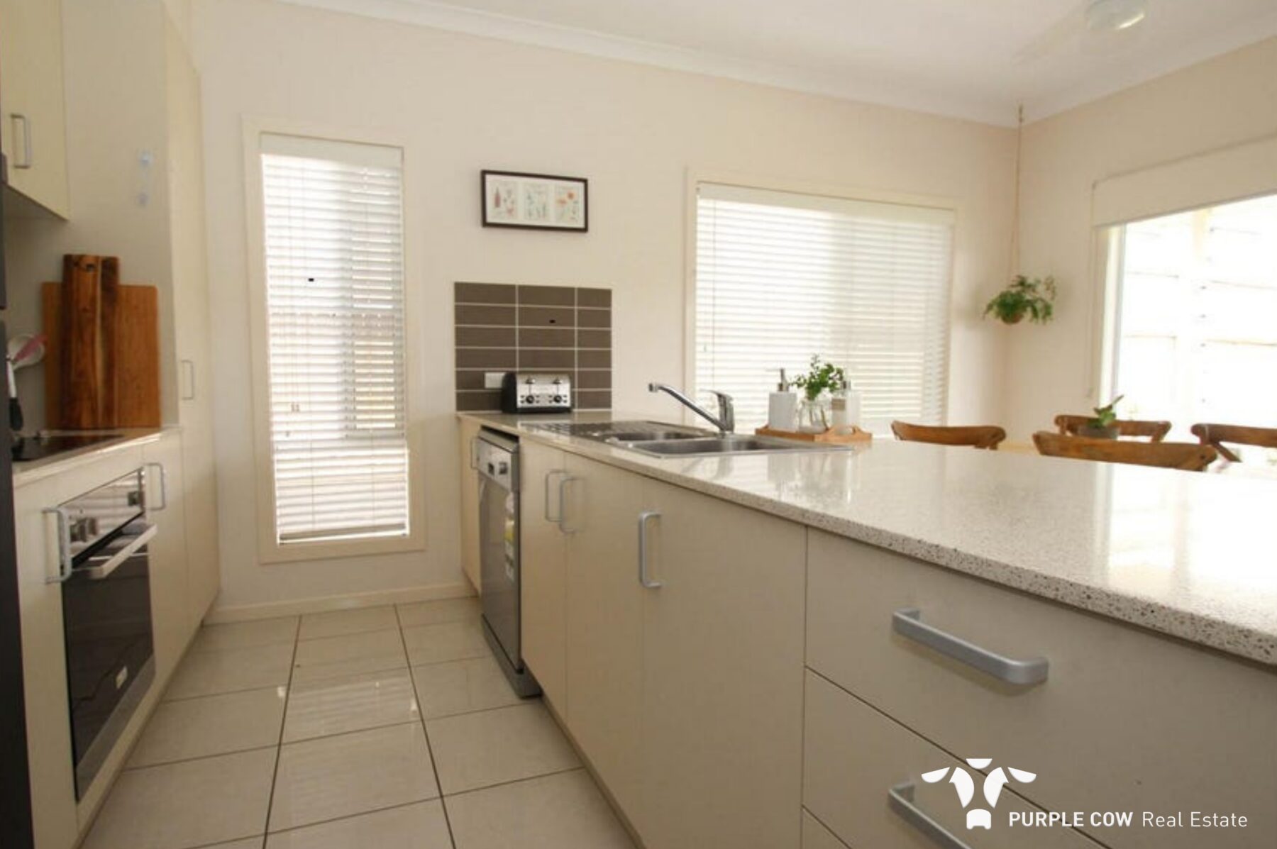 Property: 20 Arnaldo Avenue, Augustine Heights, QLD, 4300 photo-3