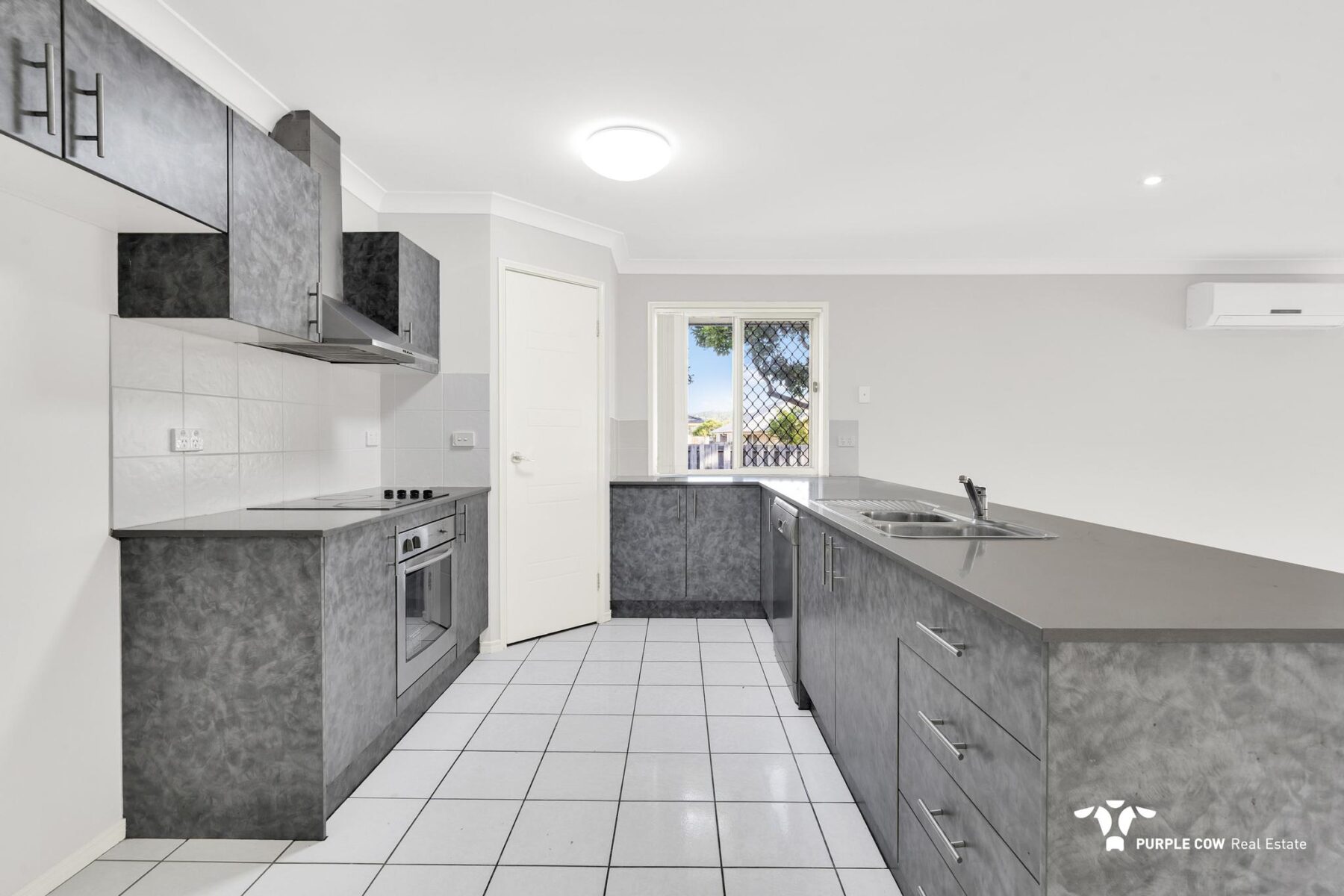 Rental: 42 Harold Reinhardt Drive, Redbank Plains, QLD, 4301 photo-2