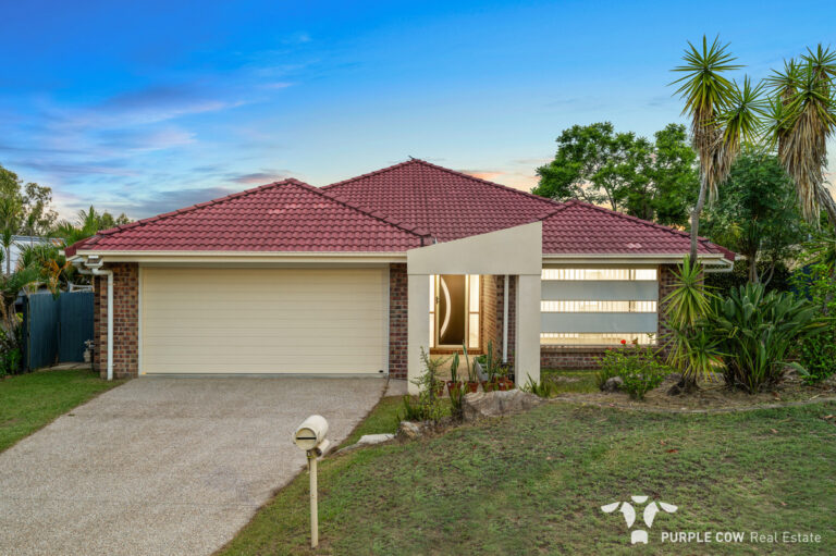 31 Cottonwood Crescent, Springfield Lakes