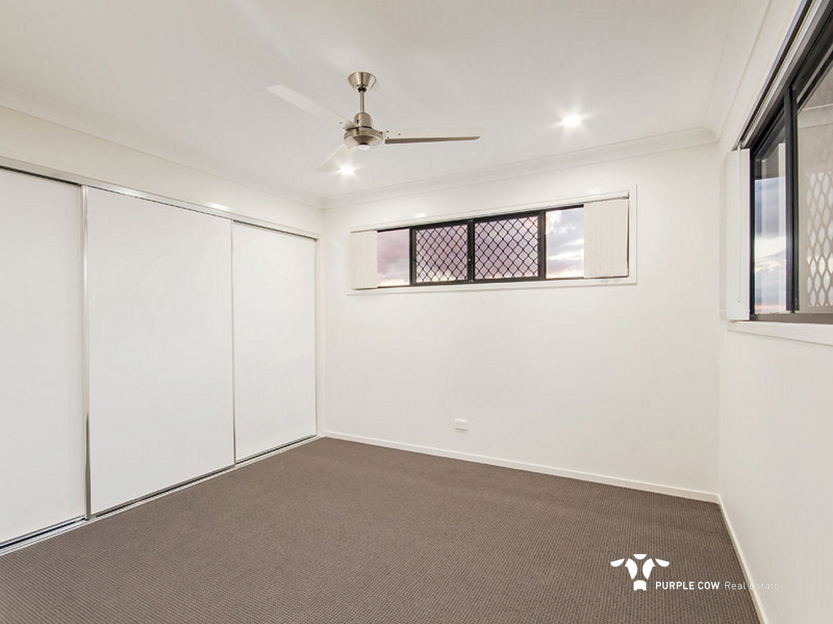 Rental: 11 Madeira Street, Springfield Lakes, QLD, 4300 photo-5