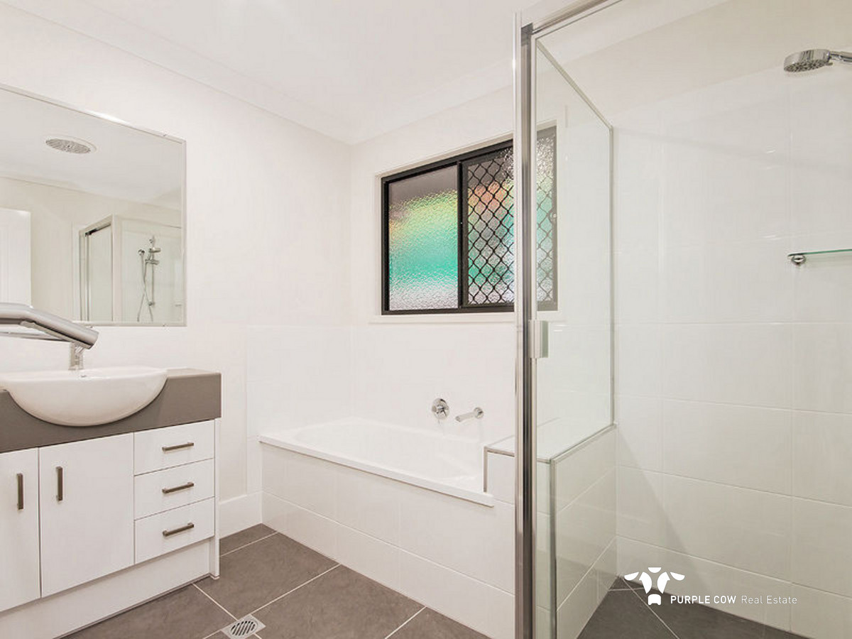 Rental: 11 Madeira Street, Springfield Lakes, QLD, 4300 photo-9