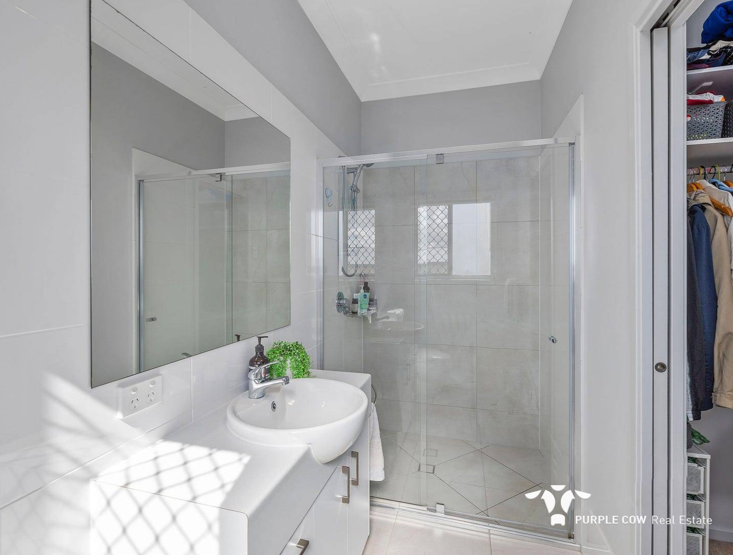 Property: 64 Steamer Way, Spring Mountain, QLD, 4300 photo-10
