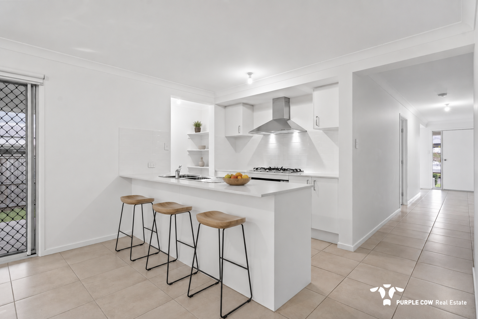 Rental: Walloon, QLD, 4306 photo-1