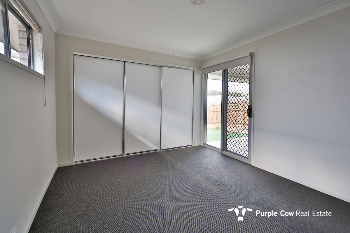 Rental: South Ripley, QLD, 4306 photo-3