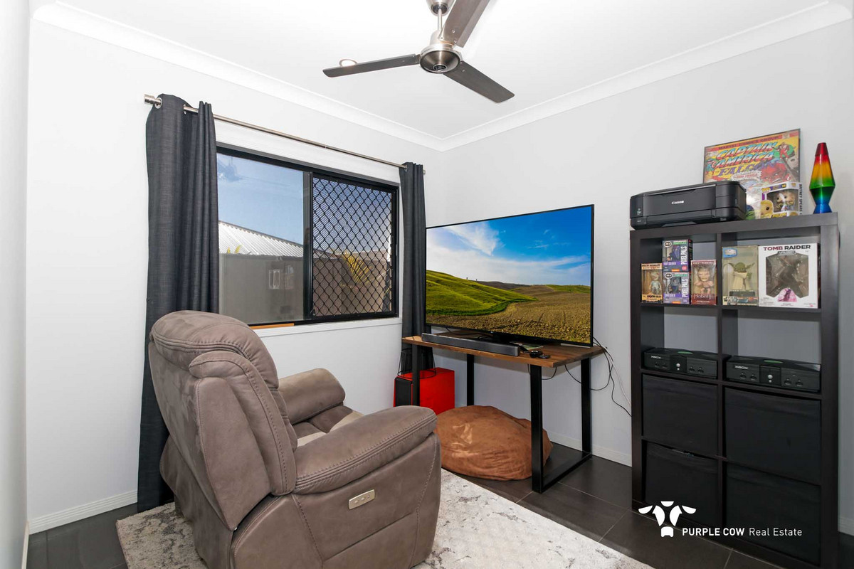 Rental: 39 Woodline Drive, Spring Mountain, QLD, 4300 photo-7