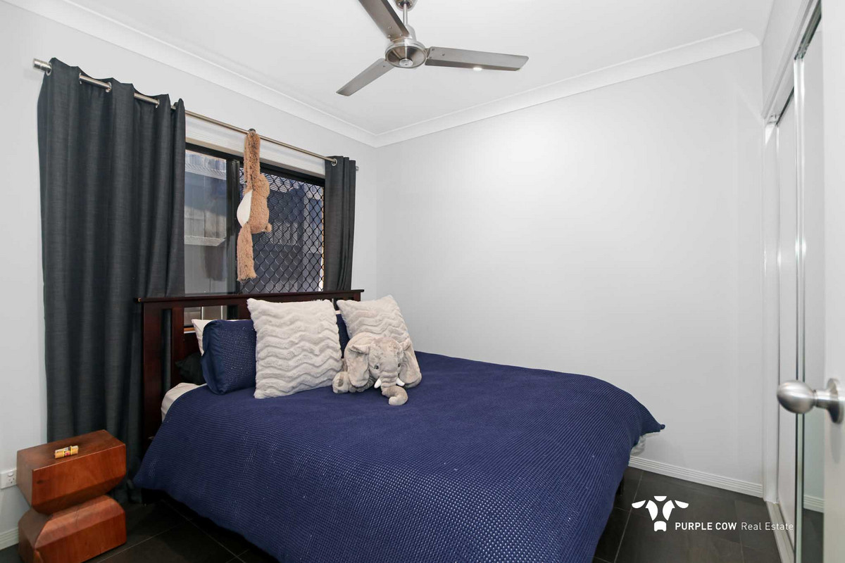 Rental: 39 Woodline Drive, Spring Mountain, QLD, 4300 photo-11