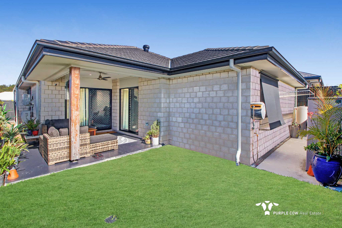 Rental: 39 Woodline Drive, Spring Mountain, QLD, 4300 photo-13