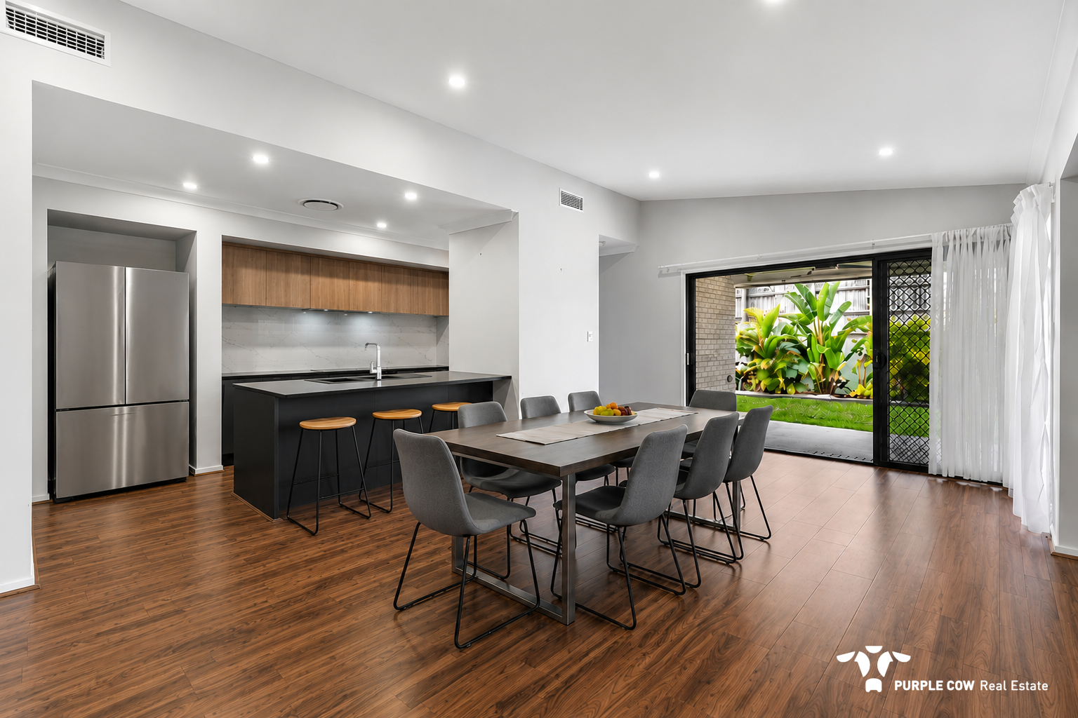 Rental: Spring Mountain, QLD, 4300 photo-2