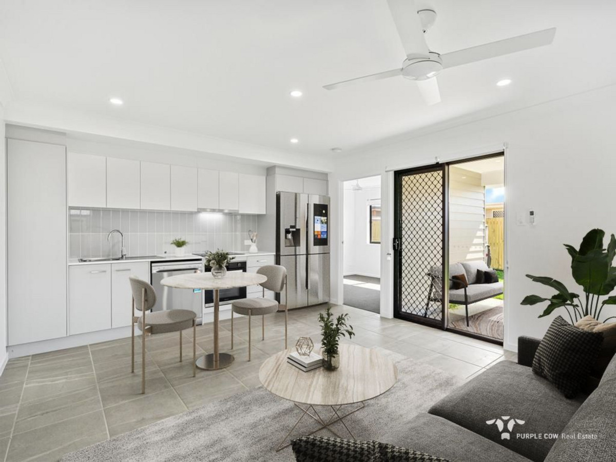 Rental: 2/20 Paroo Street, Plainland, QLD, 4341 photo-1