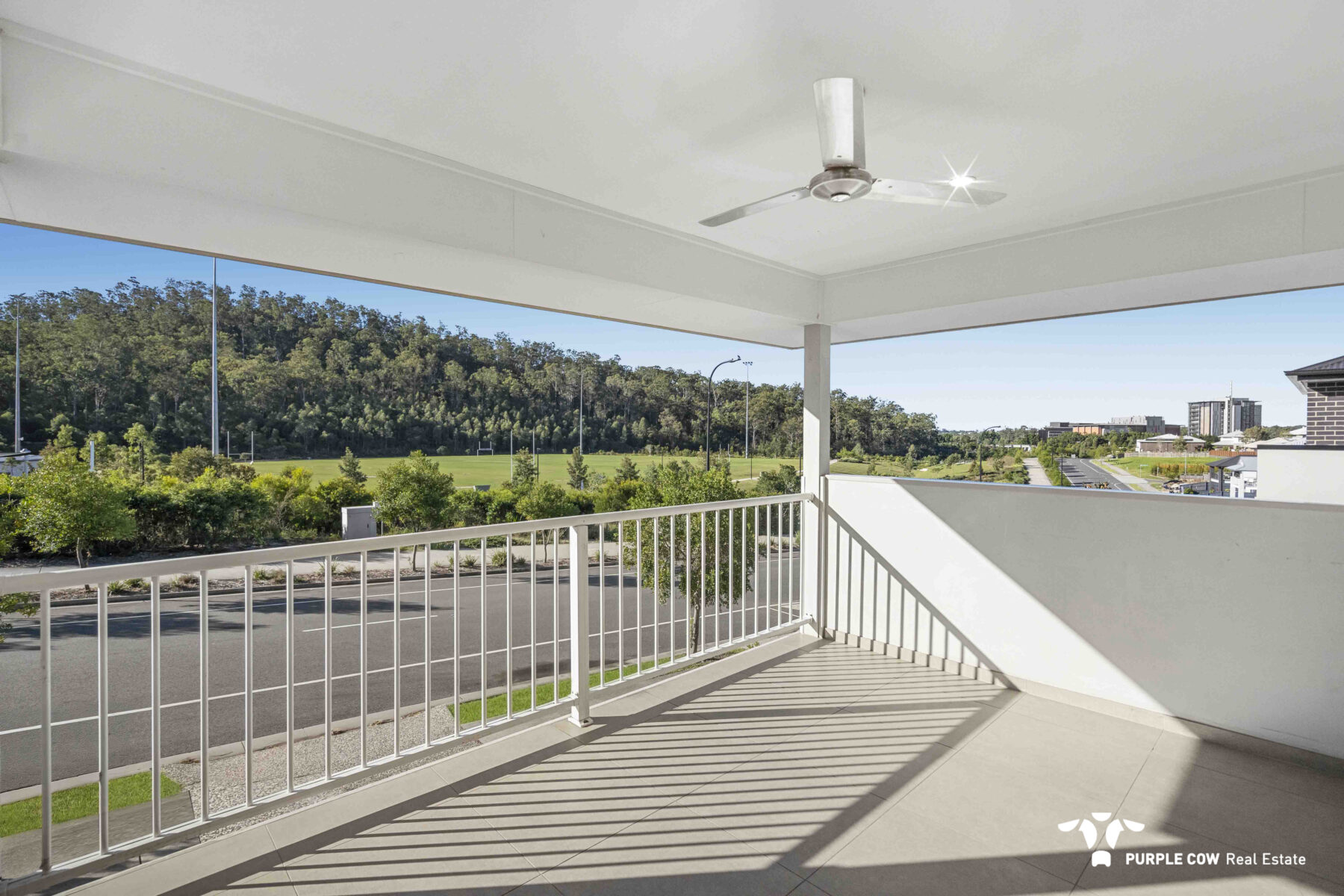 Rental: 102 Russell Luhrs Way, Spring Mountain, QLD, 4300 photo-1
