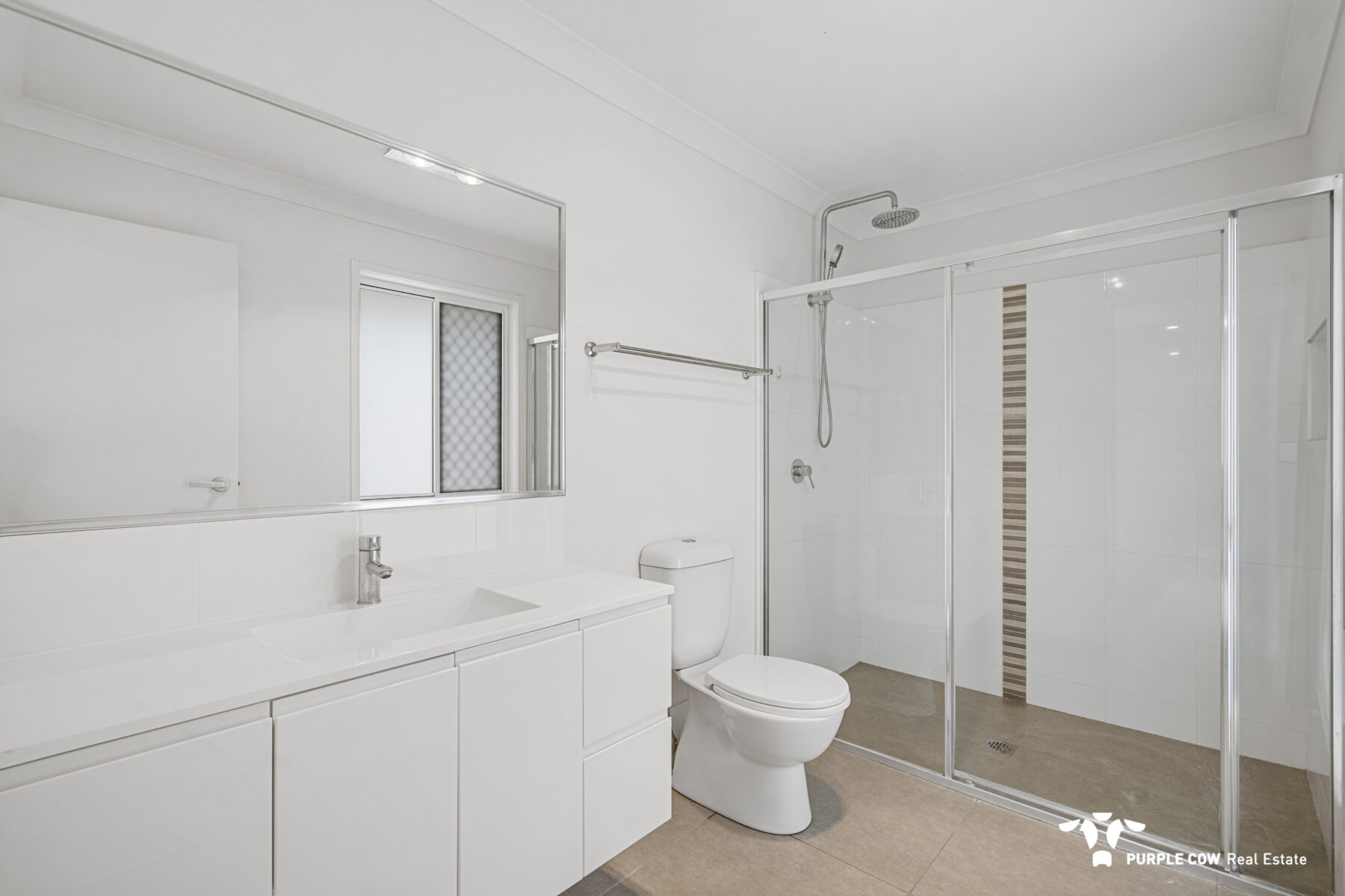 Rental: 102 Russell Luhrs Way, Spring Mountain, QLD, 4300 photo-6