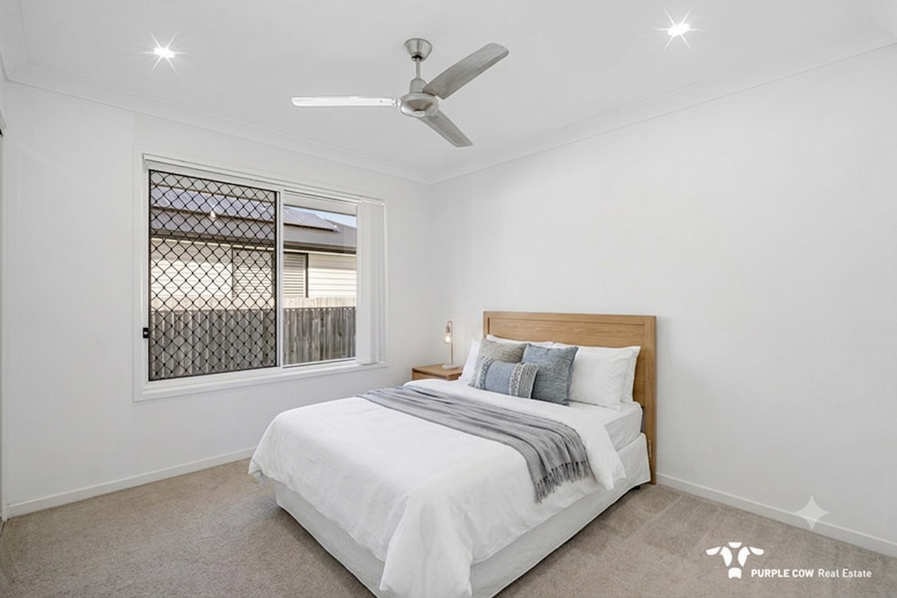 Rental: 102 Russell Luhrs Way, Spring Mountain, QLD, 4300 photo-7