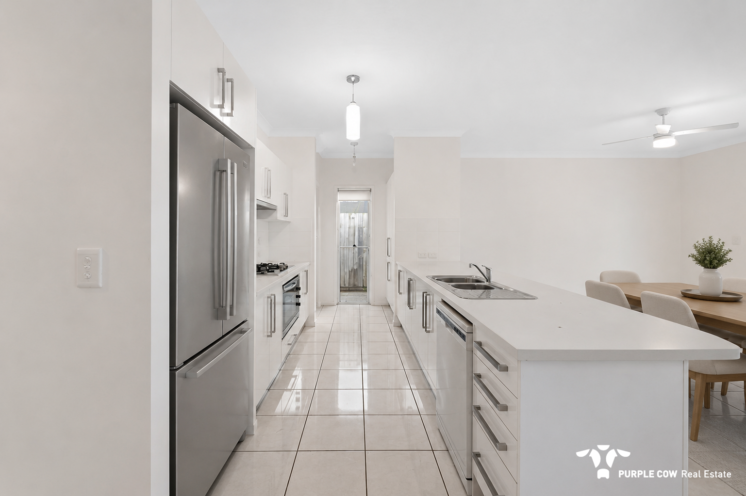 Rental: 37 Riverine Drive, Springfield Lakes, QLD, 4300 photo-4