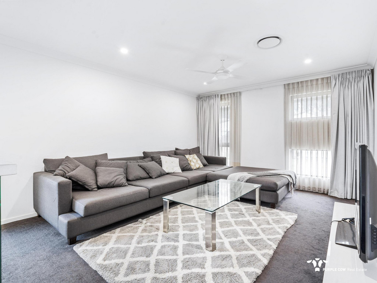 Rental: 6 O'Connor Court, Augustine Heights, QLD, 4300 photo-5