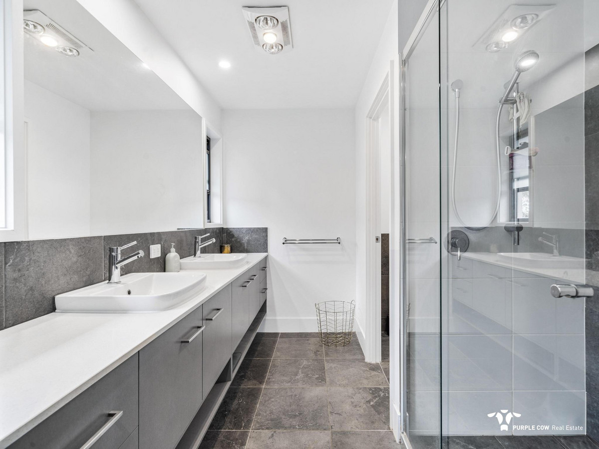Rental: 6 O'Connor Court, Augustine Heights, QLD, 4300 photo-7