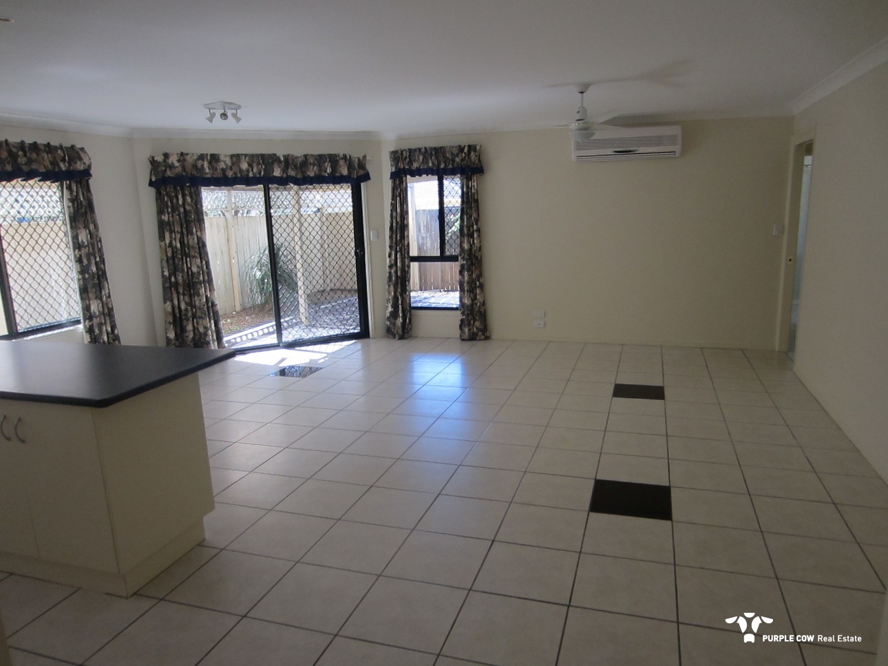 Rental: 10 Jupiter Street, Springfield Lakes, QLD, 4300 photo-1