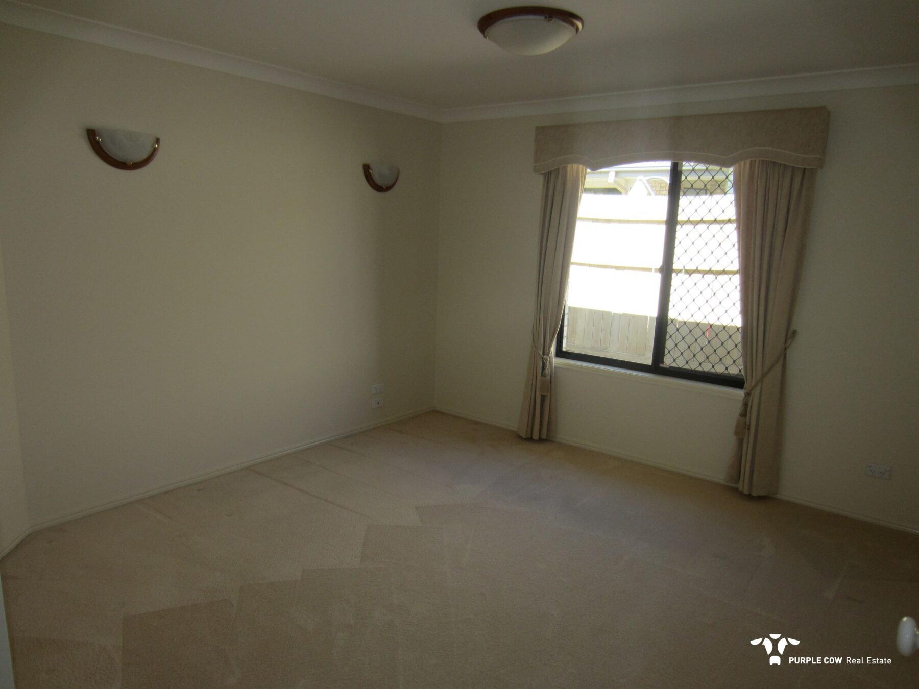 Rental: 10 Jupiter Street, Springfield Lakes, QLD, 4300 photo-5