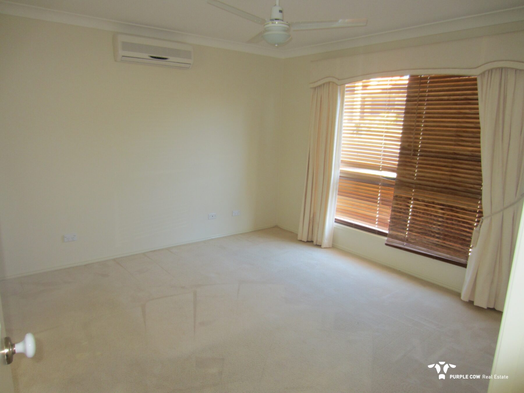 Rental: 10 Jupiter Street, Springfield Lakes, QLD, 4300 photo-6