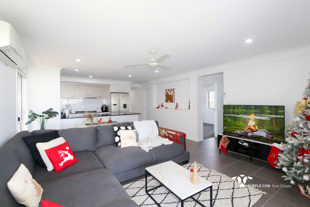 Rental: 12 Abington Street, Spring Mountain, QLD, 4300 photo-3