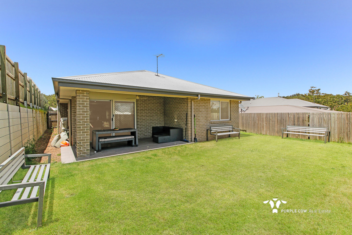 Rental: 12 Abington Street, Spring Mountain, QLD, 4300 photo-4