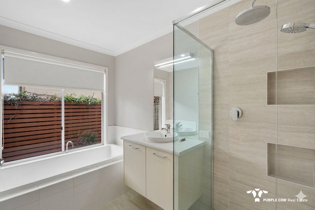 Rental: 17 Ash Avenue, Springfield Lakes, QLD, 4300 photo-8