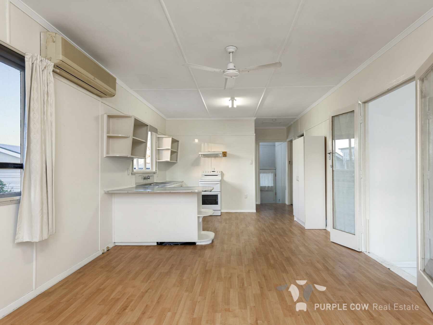Property: 6 Grenadier Circle, Ebbw Vale, QLD, 4304 photo-3