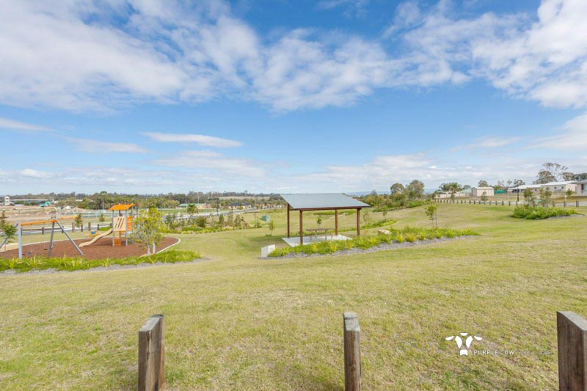 Rental: 6 Culgoa Drive, Plainland, QLD, 4341 photo-7