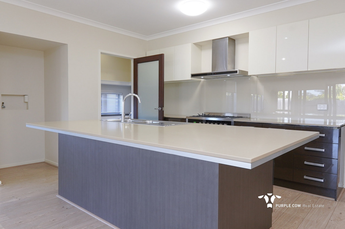 Rental: 27 Banya Crescent, Springfield Lakes, QLD, 4300 photo-1