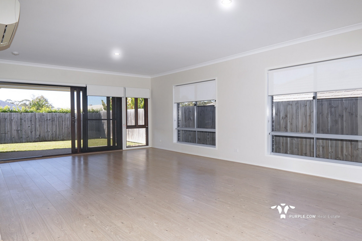 Rental: 27 Banya Crescent, Springfield Lakes, QLD, 4300 photo-4