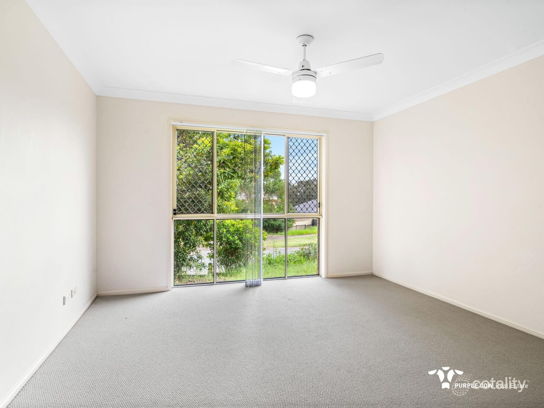 Rental: 22 Lloyd Bird Crescent, Springfield Lakes, QLD, 4300 photo-3
