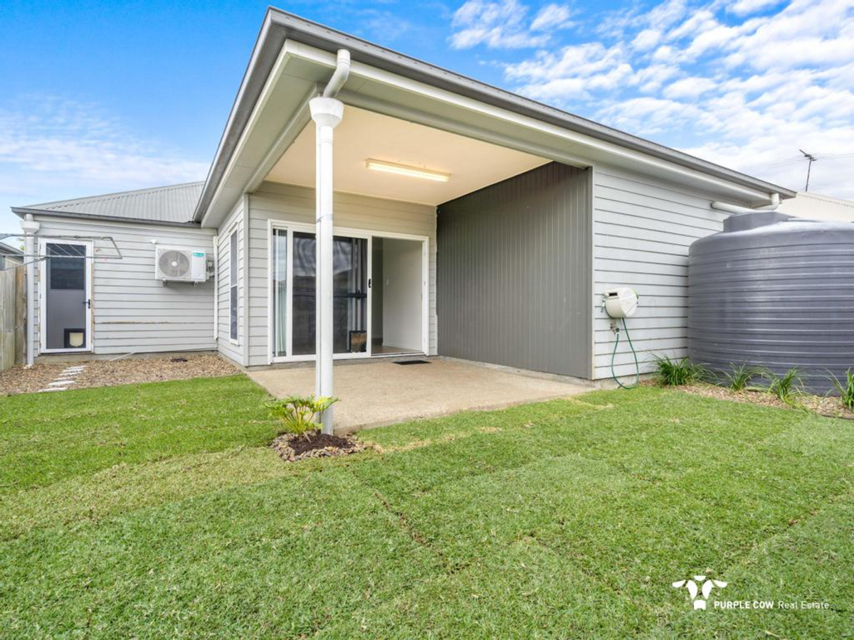Rental: 17 Grand Canyon Drive, Springfield Lakes, QLD, 4300 photo-6