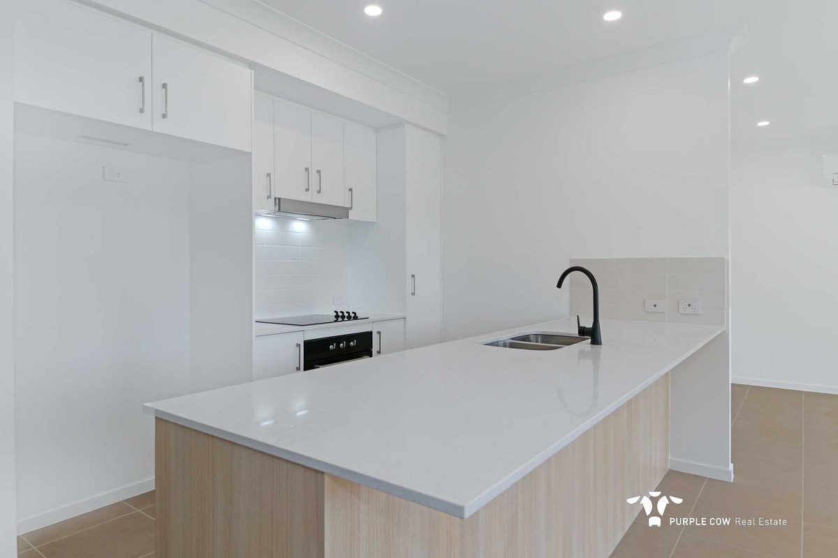 Rental: Redbank Plains, QLD, 4301 photo-2