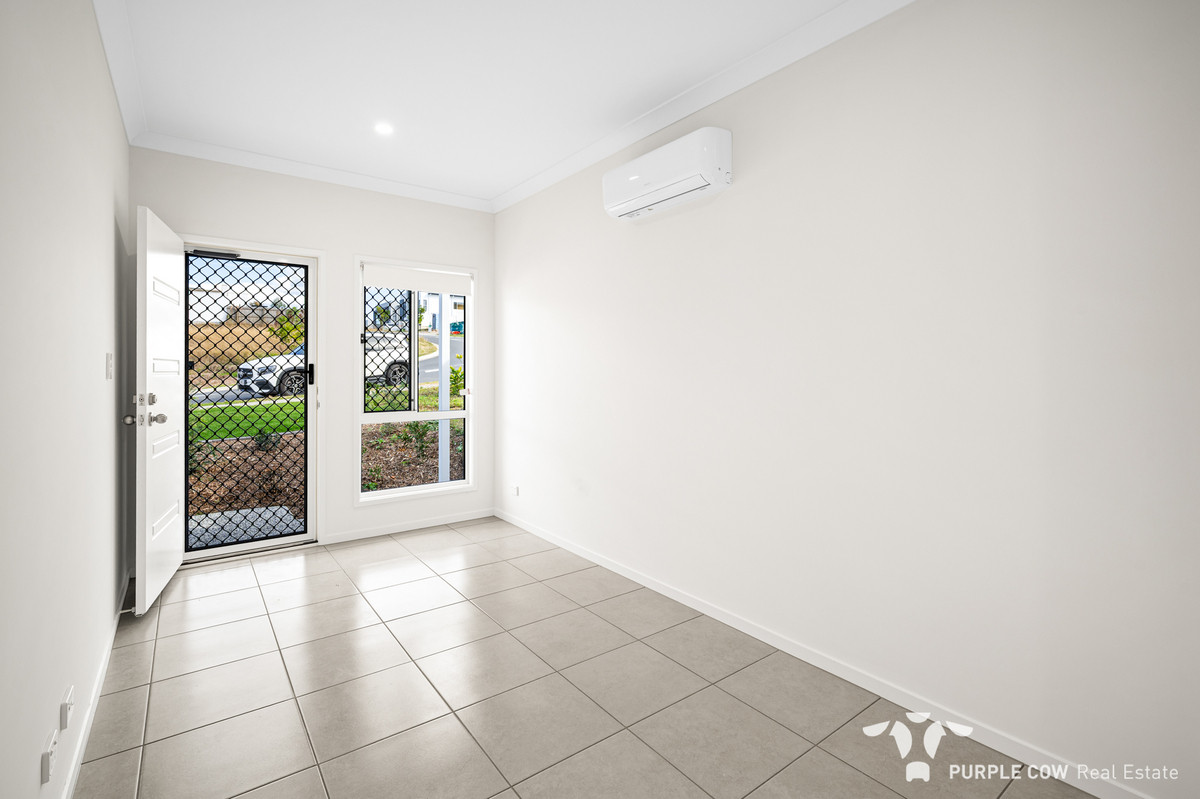Rental: 2/13 Amber Court, Redbank Plains, QLD, 4301 photo-3