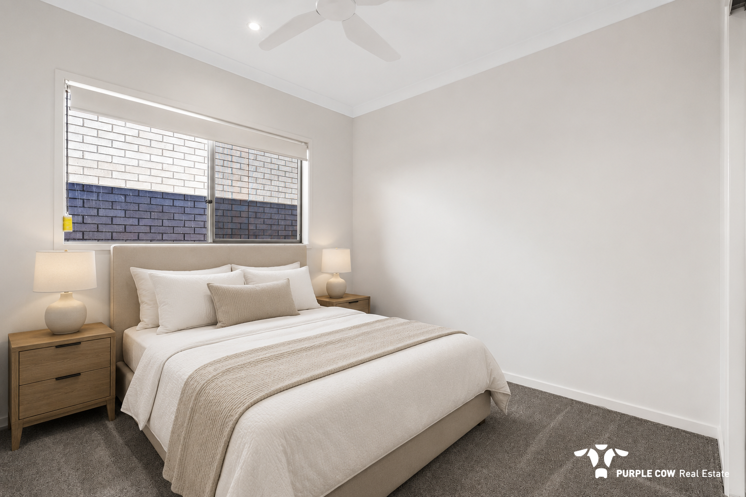 Rental: 11 Hills Crescent, Redbank Plains, QLD, 4301 photo-10