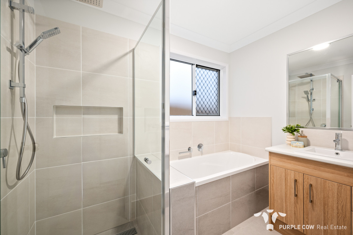 Rental: Spring Mountain, QLD, 4300 photo-11